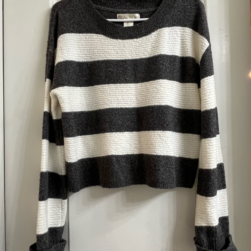 Soft fuzzy  striped sweater, grey/white
